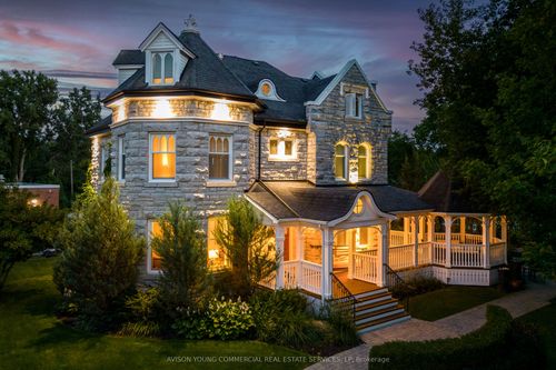 10 Chapel St, Picton, ON, K0K2T0 | Card Image