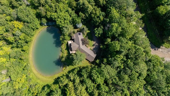 288 Upper Pinnacle Rd, House other with 2 bedrooms, 3 bathrooms and null parking in Stowe VT | Image 38