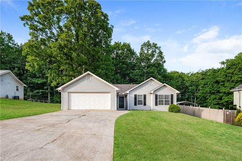 3685 E Bolding Rd, Flowery Branch, GA, 30542-3040 | Card Image