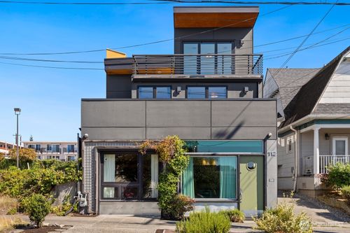112 18th Ave, Seattle, WA, 98122-5713 | Card Image