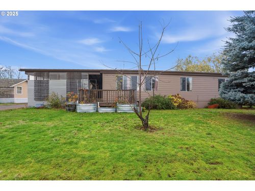 2-208 W Heintz St, Molalla, OR, 97038-8399 | Card Image