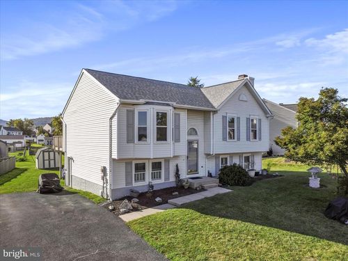 105 Colliery Dr, THURMONT, MD, 21788-3109 | Card Image