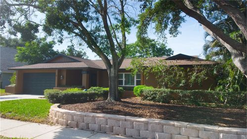 1656 Brae Moor Ln, DUNEDIN, FL, 34698-2807 | Card Image