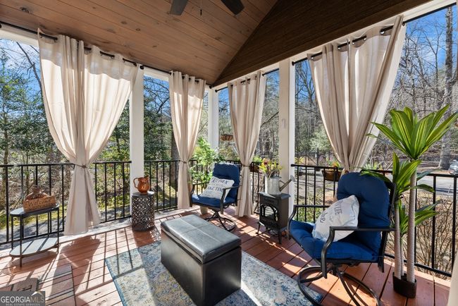 1 - 4960 Laurel Lodge Rd, House other with 2 bedrooms, 1 bathrooms and null parking in Clarkesville GA | Image 4