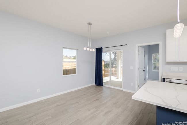 421 Rainbow Dr, House other with 3 bedrooms, 2 bathrooms and null parking in Lakehills TX | Image 7