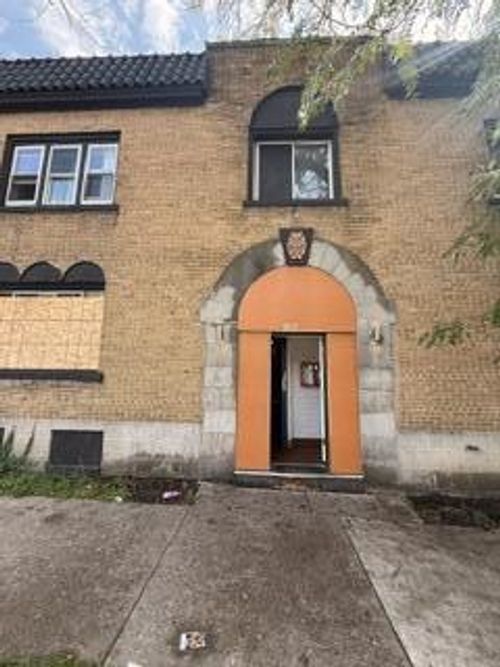 2517 W Capitol Drive, Milwaukee, WI, 53206 | Card Image