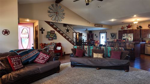 200 County Road 1260, Decatur, TX, 76234-6245 | Card Image