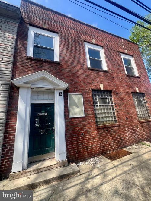 226 Orange St, Reading, PA, 19602-1927 | Card Image