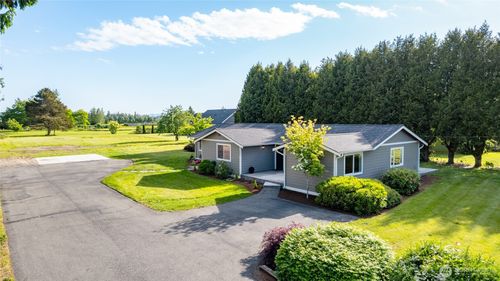 323 W King Tut Rd, Bellingham, WA, 98226-9652 | Card Image