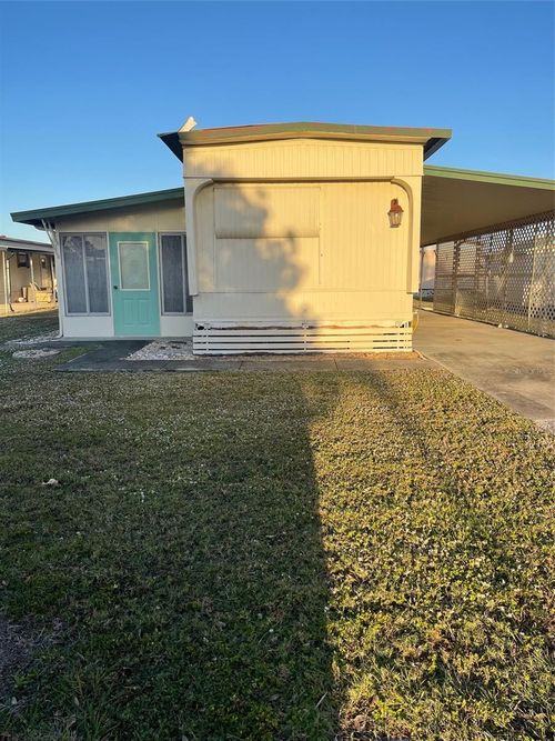 105 Saint Martins Way, APOLLO BEACH, FL, 33572-2228 | Card Image