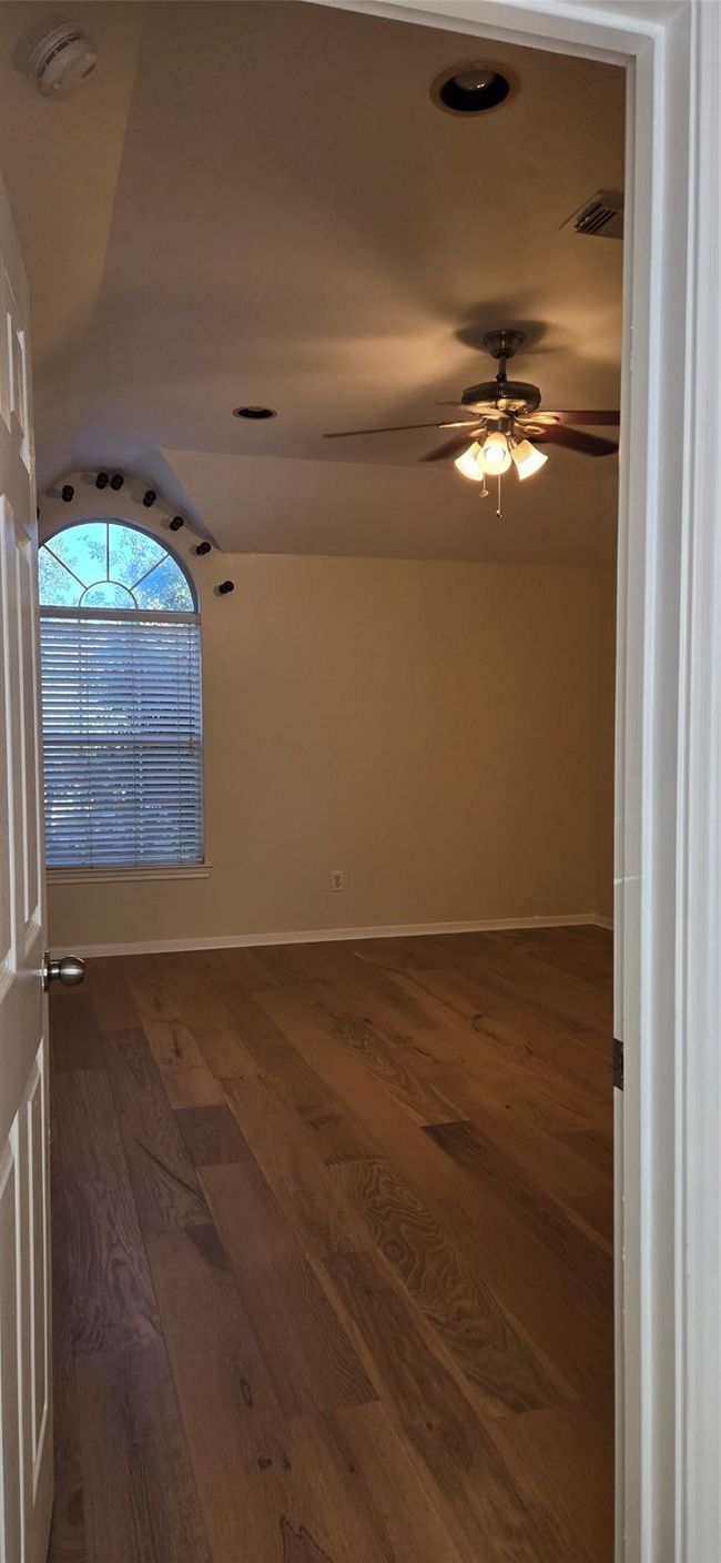 1910 Stable Stone Ln, House other with 5 bedrooms, 5 bathrooms and 2 parking in Pearland TX | Image 45