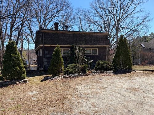 133 Lakeshore Dr, Blackstone, MA, 01504-1402 | Card Image