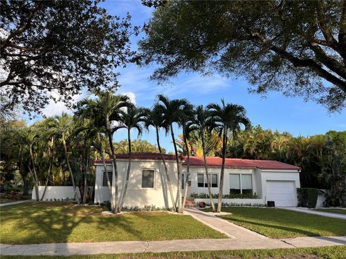 9302 Nw 2nd Ct, Miami Shores, FL, 33150-2213 | Card Image