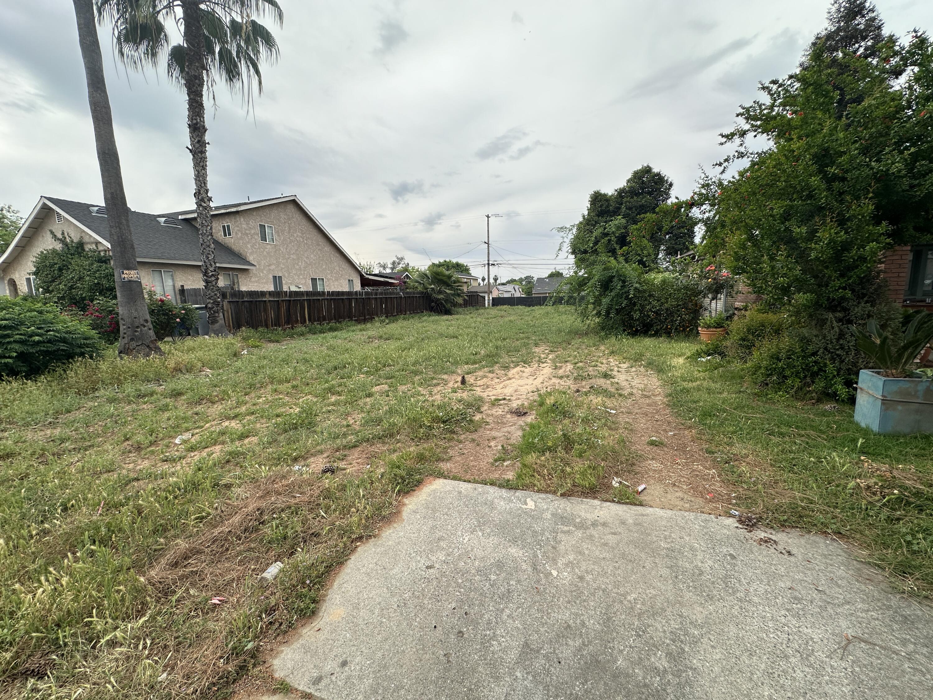 Land in Fresno 3