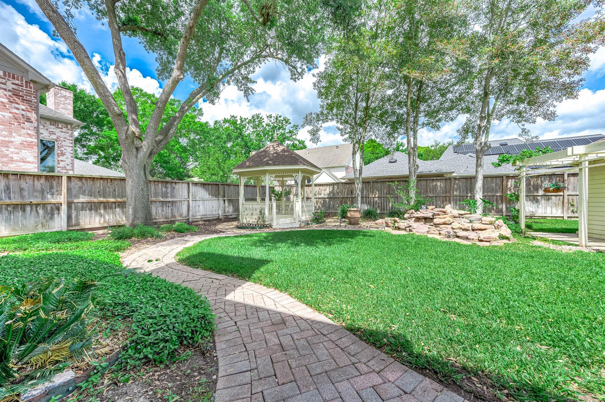 Residential Lease in Sugar Land 3