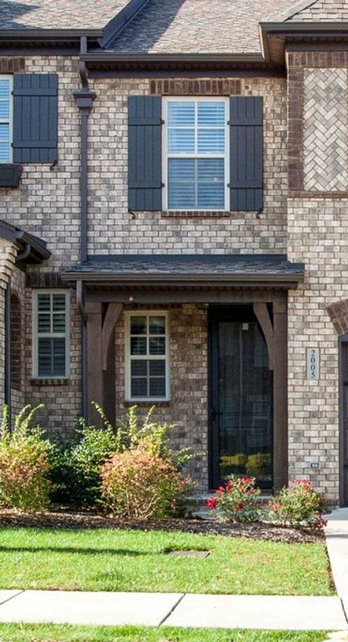 2005 Bungalow Dr, Thompsons Station, TN, 37179-2500 | Card Image