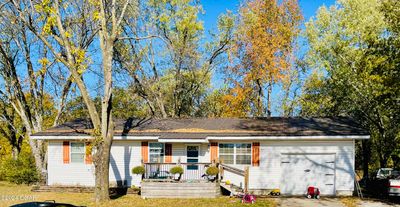 1605 Lost Creek Dr | Image 1