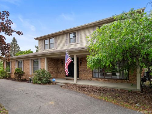 1890 Ludgate Ln, Rochester Hills, MI, 48309-2964 | Card Image