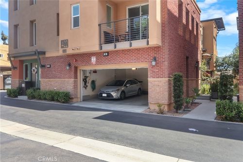 28-422 W Route 66, Glendora, CA, 91740 | Card Image