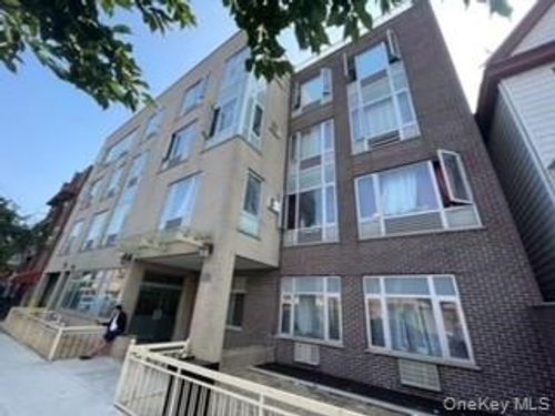 apt-3e-4048 97th St, Corona, NY, 11368-3390 | Card Image