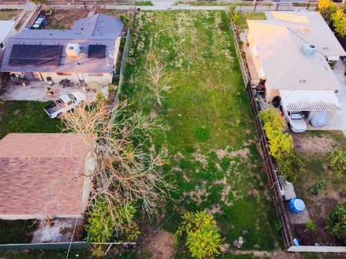 3924 E Grant Ave, Fresno, CA, 93702-2209 | Card Image