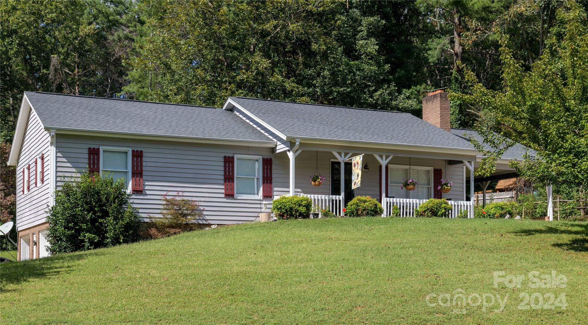 Rain Valley Dr, Hudson, NC 28638