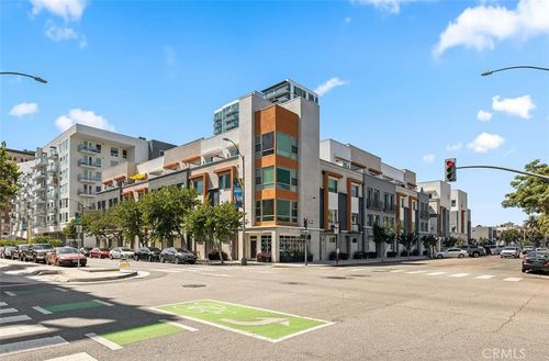 215 Elm Ave, Long Beach, CA, 90802-3114 | Card Image