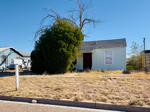 303 Avenue B, Levelland, TX, 79336-4022 | Card Image