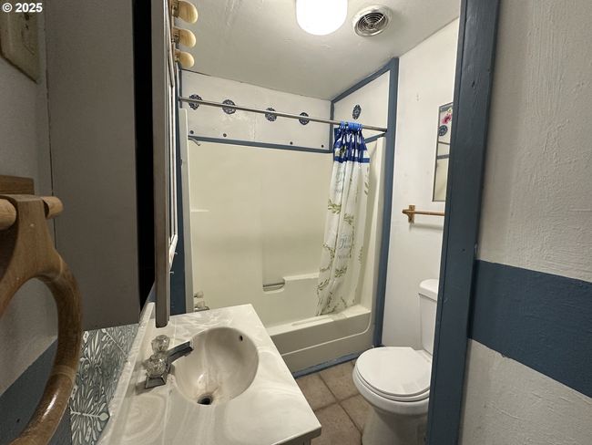 1001 B St, House other with 2 bedrooms, 1 bathrooms and null parking in Fossil OR | Image 9