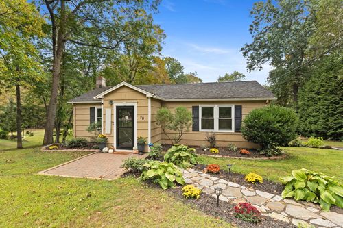 20 Phelps Rd, Marlborough, CT, 06447-1251 | Card Image
