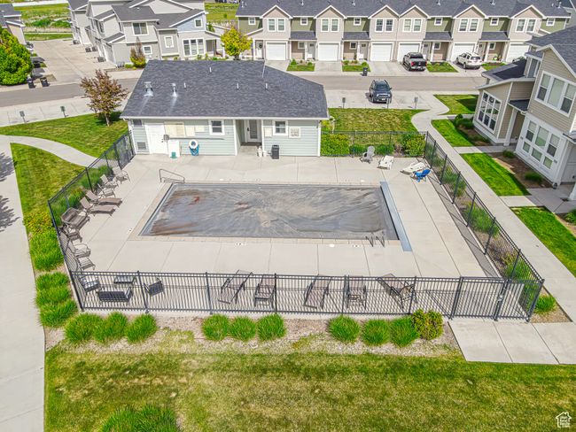 Aerial view of residential area | Image 34