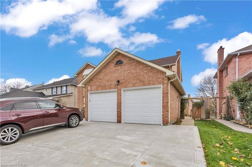 basement-18 Wallace Dr, Cambridge, ON, N1T1K7 | Card Image