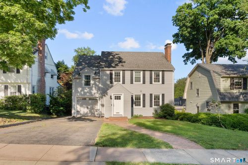 154 Clifton Ave, West Hartford, CT, 06107-1722 | Card Image