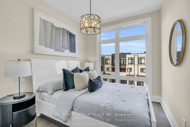178 Golden Trail, House attached with 5 bedrooms, 4 bathrooms and 1 parking in Vaughan ON | Image 23
