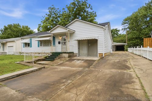 508 Cedar St, Owasso, OK, 74055-2426 | Card Image