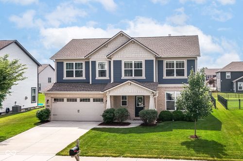 9686 Ridgecrest Ln, Mccordsville, IN, 46055-5550 | Card Image