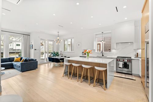 3123 W 16th Ave, Vancouver, BC, V6K3C9 | Card Image