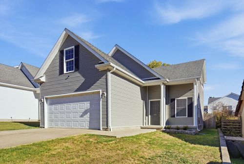 444 Wellington Way, Winchester, KY, 40391-8443 | Card Image