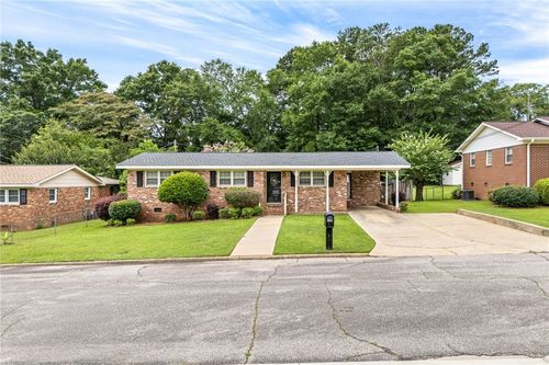 304 S 17th Ave, Lanett, AL, 36863-2236 | Card Image