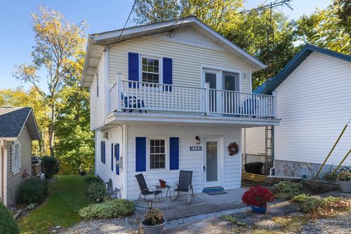 75 Hilltop Rd, North East, PA, 16428-3037 | Card Image