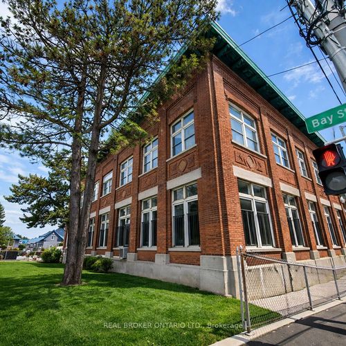 a-231 Bay St N, Hamilton, ON, L8R2R1 | Card Image