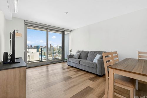 apt-1706r-1500 Rycroft St, Honolulu, HI, 96814-7049 | Card Image