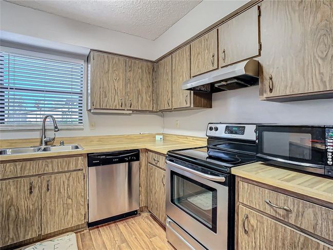 4531 - 4531 Blossom Blvd, Condo with 2 bedrooms, 2 bathrooms and null parking in ZEPHYRHILLS FL | Image 13