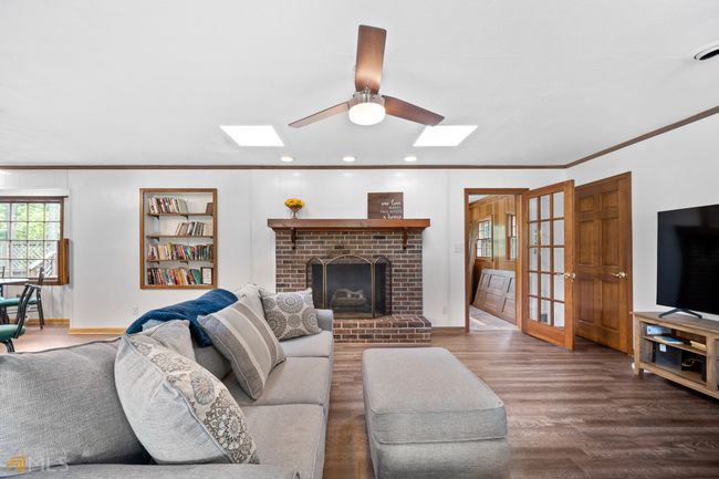 478 Crumbley Rd, House other with 3 bedrooms, 2 bathrooms and 3 parking in MCDONOUGH GA | Image 6