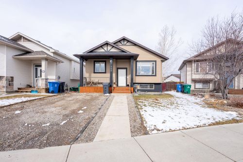 700 Florence Ho Leong Cres N, Lethbridge, AB, T1H5R5 | Card Image