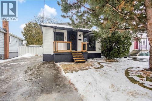 269 E 28th St, Hamilton, ON, L8V3J2 | Card Image