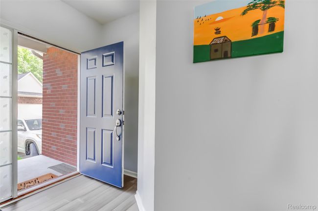 B-59625 Twin Pines dr, Lyon Twn-Inside-1.jpg | Image 6