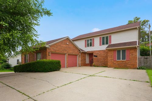 3504 Cheddington Ln, Lexington, KY, 40502-3039 | Card Image