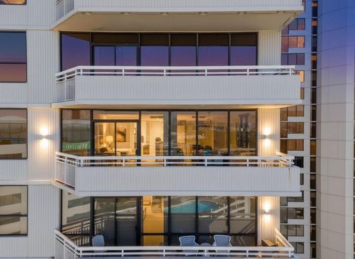 unit-17q-14 Greenway Plz, Houston, TX, 77046-1425 | Card Image