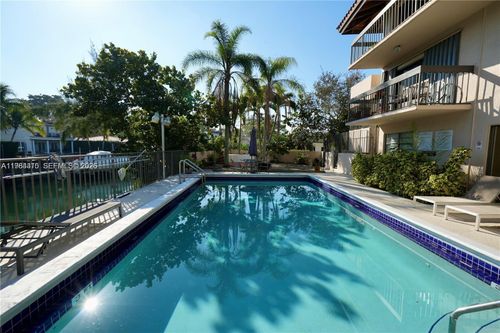 apt-12-5201 Orduna Dr, Coral Gables, FL, 33146-2675 | Card Image